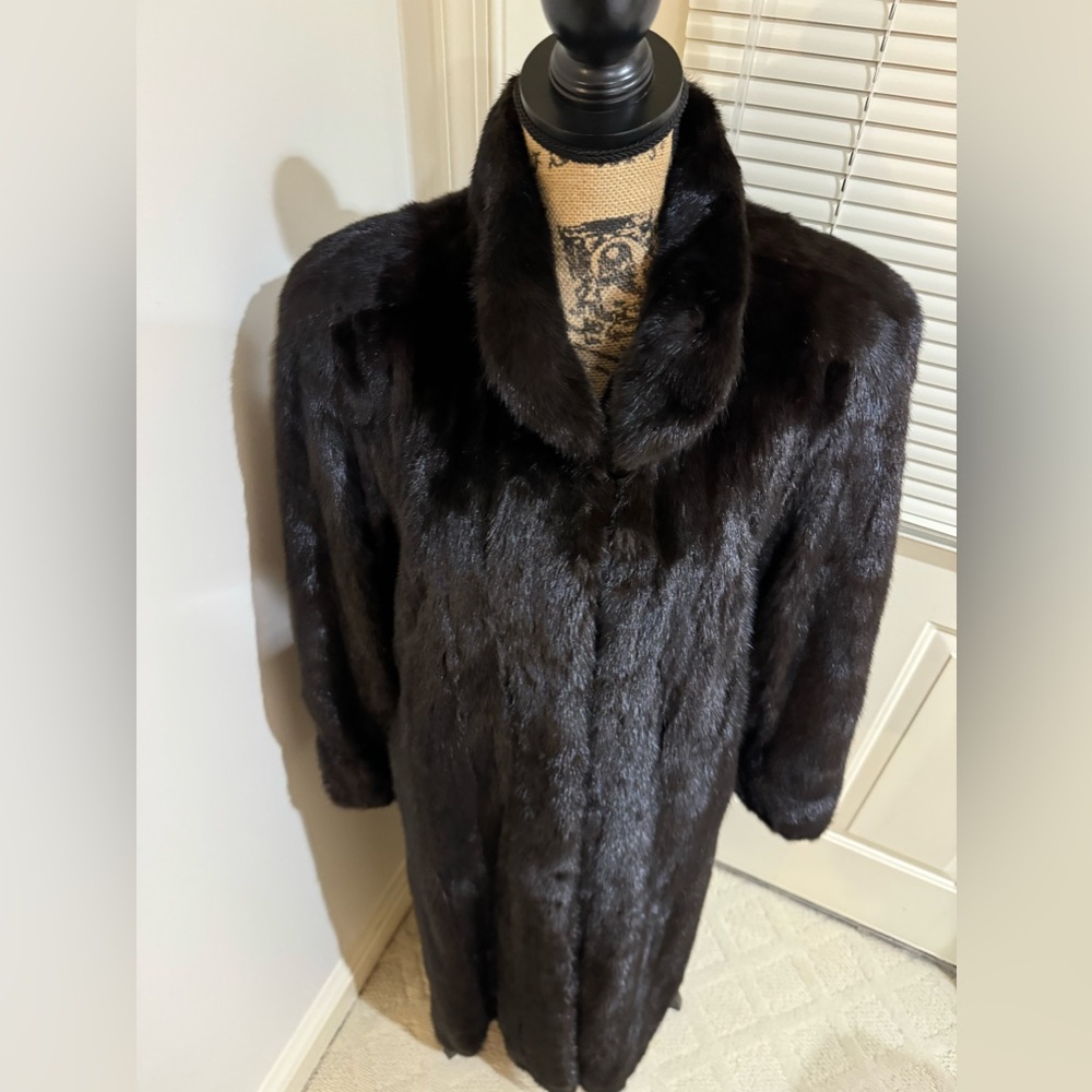Gartenhaus furs gorgeous rarely used long mink coat (brownish black) - Size L